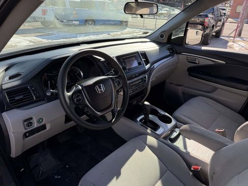 Used 2018 Honda Pilot LX image 29