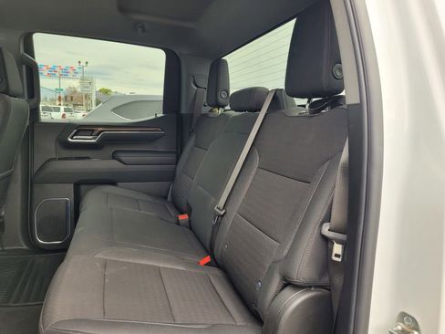 Used 2025 Chevrolet Silverado 1500 LT image 13