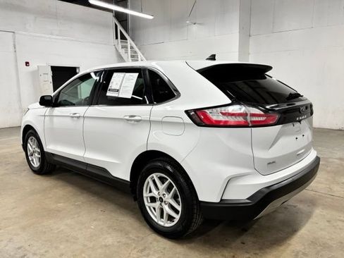 Used 2024 Ford Edge SEL AWD/4WD image 5