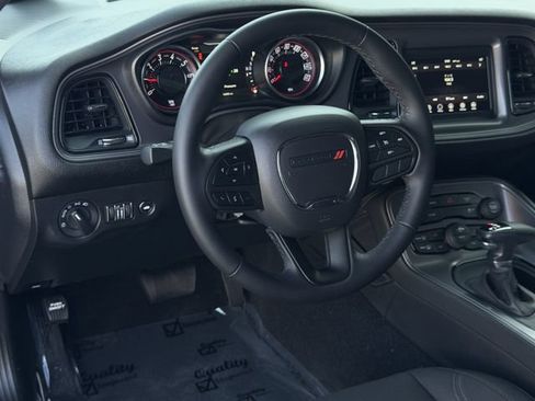 Used 2023 Dodge Challenger SXT RWD image 10