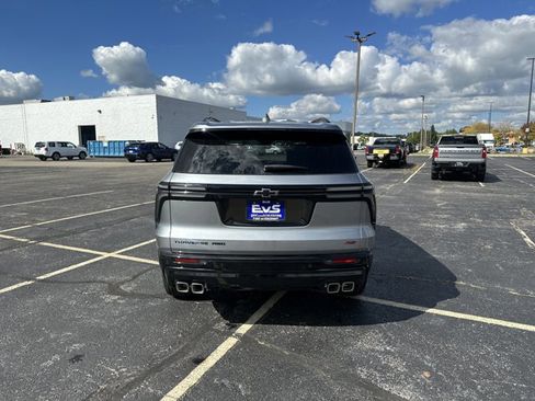 New 2026 Chevrolet Traverse RS w/ LPO, Floor Liner Package image 6