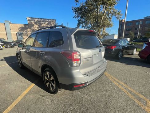 Used 2017 Subaru Forester 2.5i Premium w/ Popular Package #2A image 4