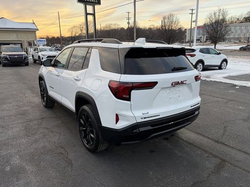 Used 2026 GMC Terrain Elevation w/ Black Edition image 5