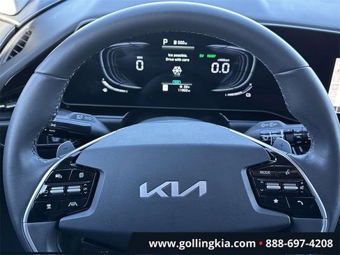 Certified 2024 Kia Niro EX image 18