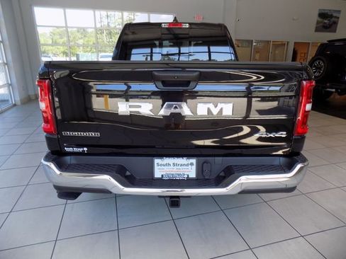 Certified 2025 RAM 1500 Big Horn AWD/4WD image 7