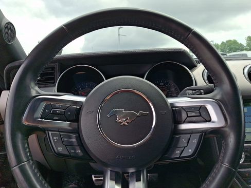 Used 2018 Ford Mustang GT Premium RWD image 20