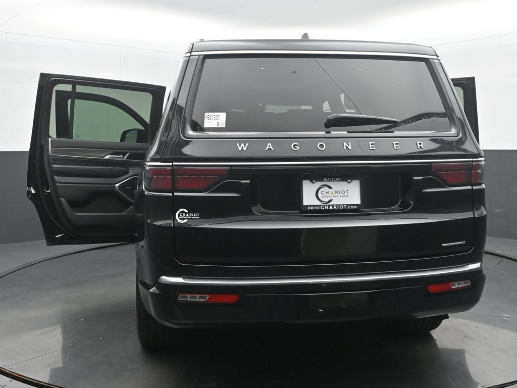 Used 2024 Jeep Wagoneer Series II w/ Premium Group I AWD/4WD image 60
