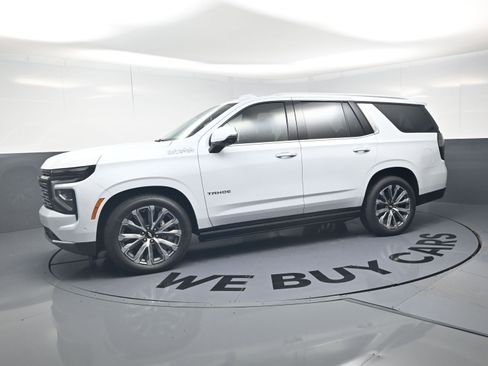 Used 2026 Chevrolet Tahoe High Country AWD/4WD image 6