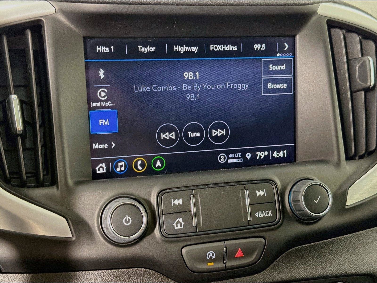 Used 2024 GMC Terrain SLT w/ Infotainment Package II AWD/4WD image 19