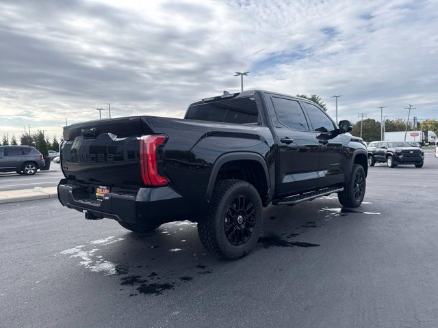 Used 2024 Toyota Tundra Limited AWD/4WD image 7