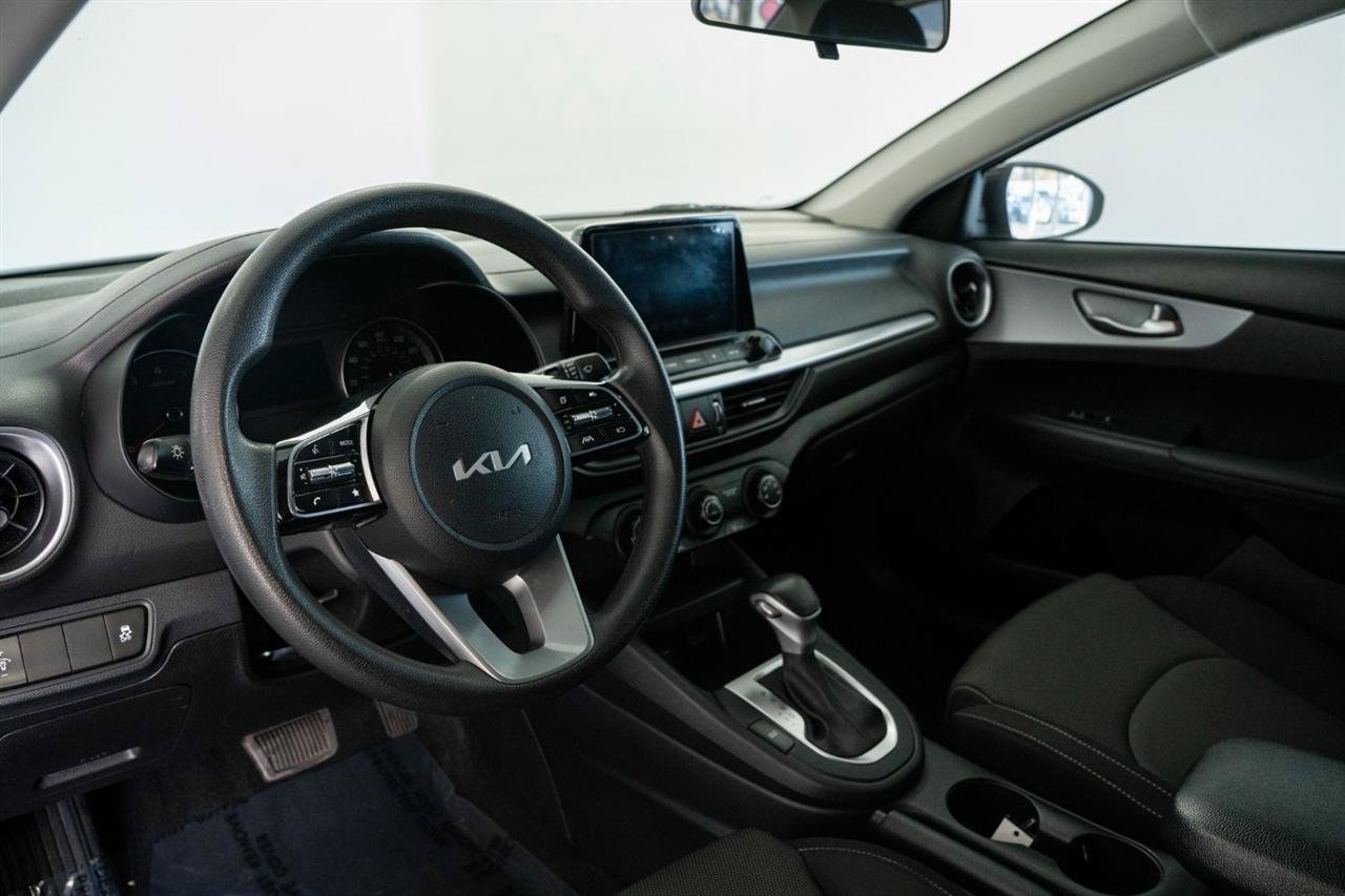 Used 2023 Kia Forte LXS FWD image 15
