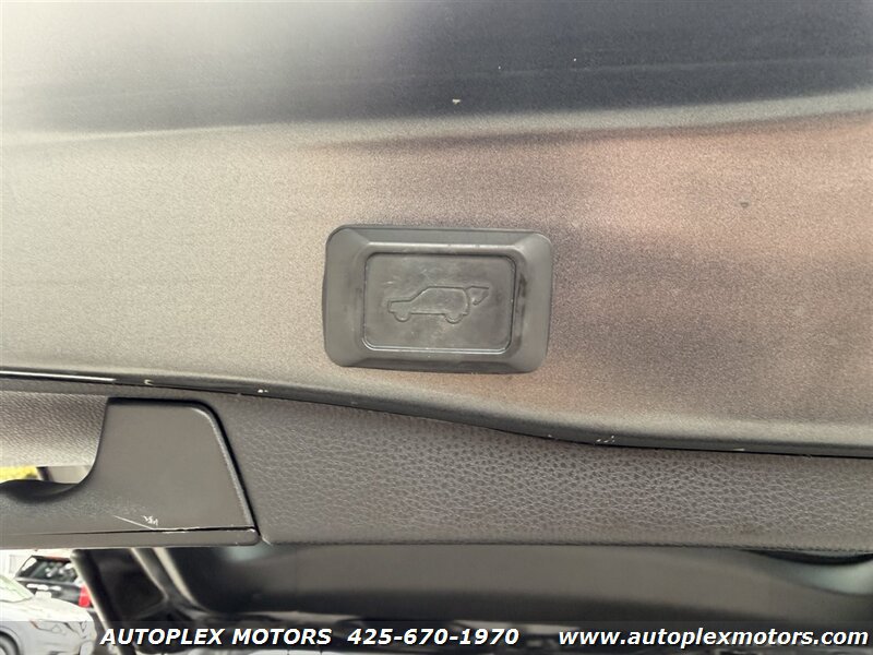 Used 2020 Toyota RAV4 XLE w/ Convenience Package AWD/4WD image 21