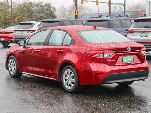 Used 2023 Toyota Corolla LE image 7