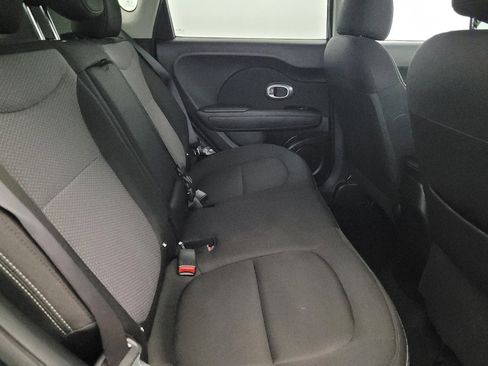 Used 2018 Kia Soul + FWD image 19