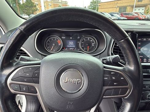 Used 2020 Jeep Cherokee Limited AWD/4WD image 25