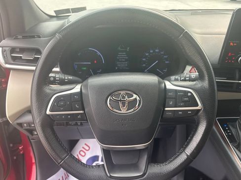 Used 2021 Toyota Sienna XLE FWD image 39