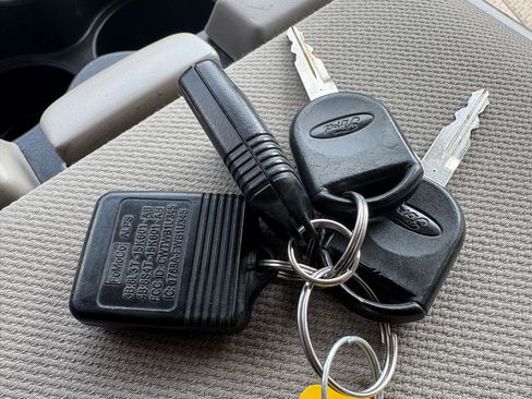 Used 2009 Ford F150 XLT image 61