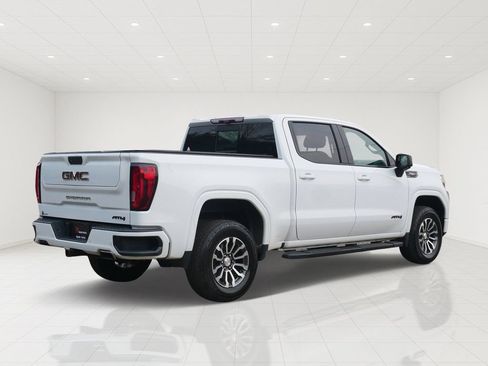 Used 2020 GMC Sierra 1500 AT4 w/ Off-Road Performance Package AWD/4WD image 3