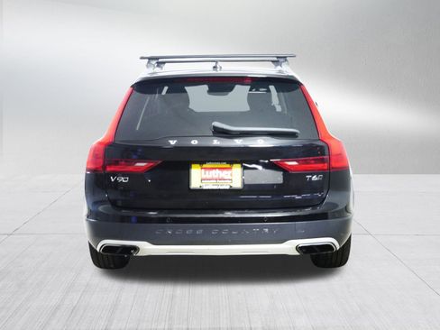 Used 2019 Volvo V90 T6 Cross Country w/ Protection Package Premier image 6