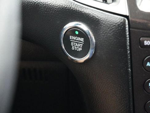 Used 2019 Ford Edge Titanium FWD image 46