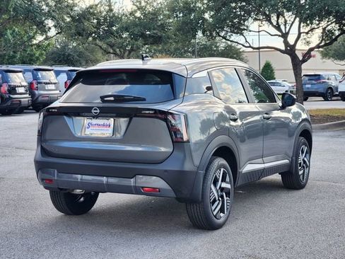 New 2026 Nissan Kicks SV image 4