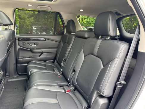 Used 2023 Honda Pilot Touring image 21