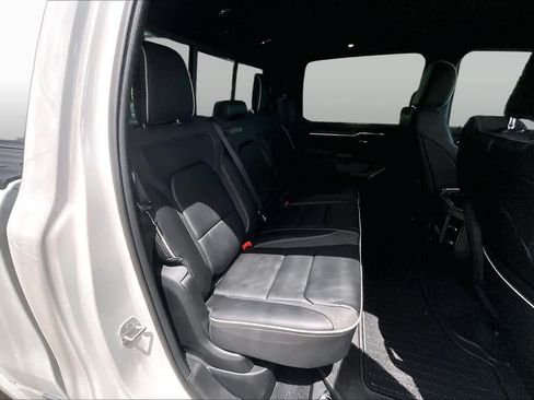 Used 2025 RAM 1500 Limited AWD/4WD image 19