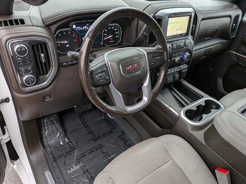 Used 2022 GMC Sierra 1500 SLT w/ SLT Premium Plus Package AWD/4WD image 2
