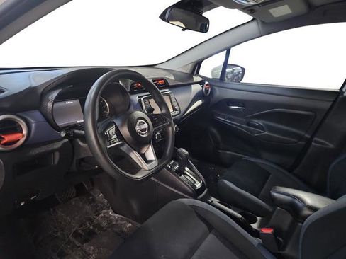 Used 2023 Nissan Versa SV image 7
