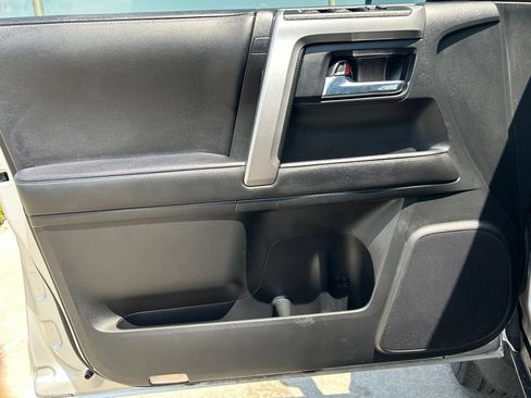 Used 2021 Toyota 4Runner SR5 Premium w/ Moonroof Package AWD/4WD image 22