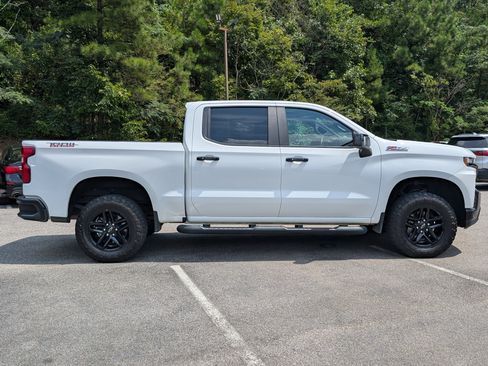 Used 2019 Chevrolet Silverado 1500 LT Trail Boss AWD/4WD image 10