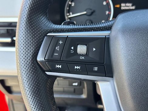 Used 2025 Mitsubishi Outlander SE image 44