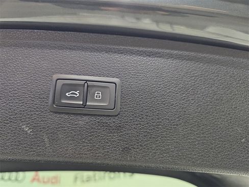 Used 2021 Audi Q5 2.0T Premium Plus w/ Premium Plus Package image 16