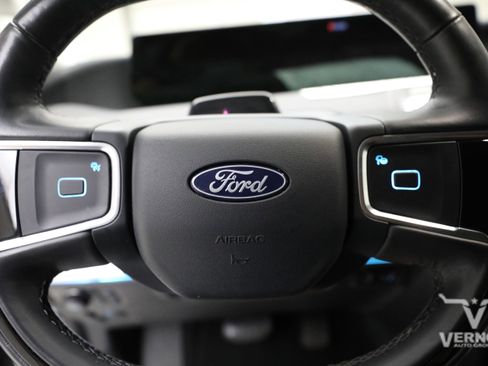 Used 2025 Ford Expedition Platinum AWD/4WD image 22