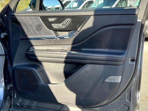 Used 2022 Lincoln Corsair Standard image 22