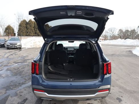 Used 2025 Kia Sorento SX image 36