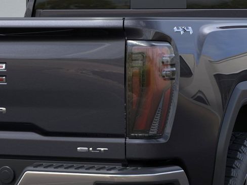 New 2026 GMC Sierra 2500 SLT w/ SLT Convenience Package AWD/4WD image 11