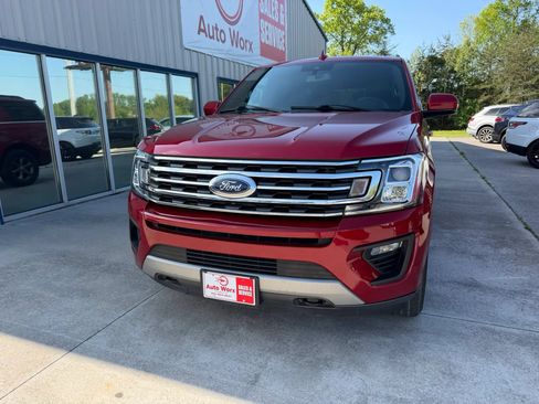 Used 2021 Ford Expedition XLT w/ FX4 Off-Road Package AWD/4WD image 24