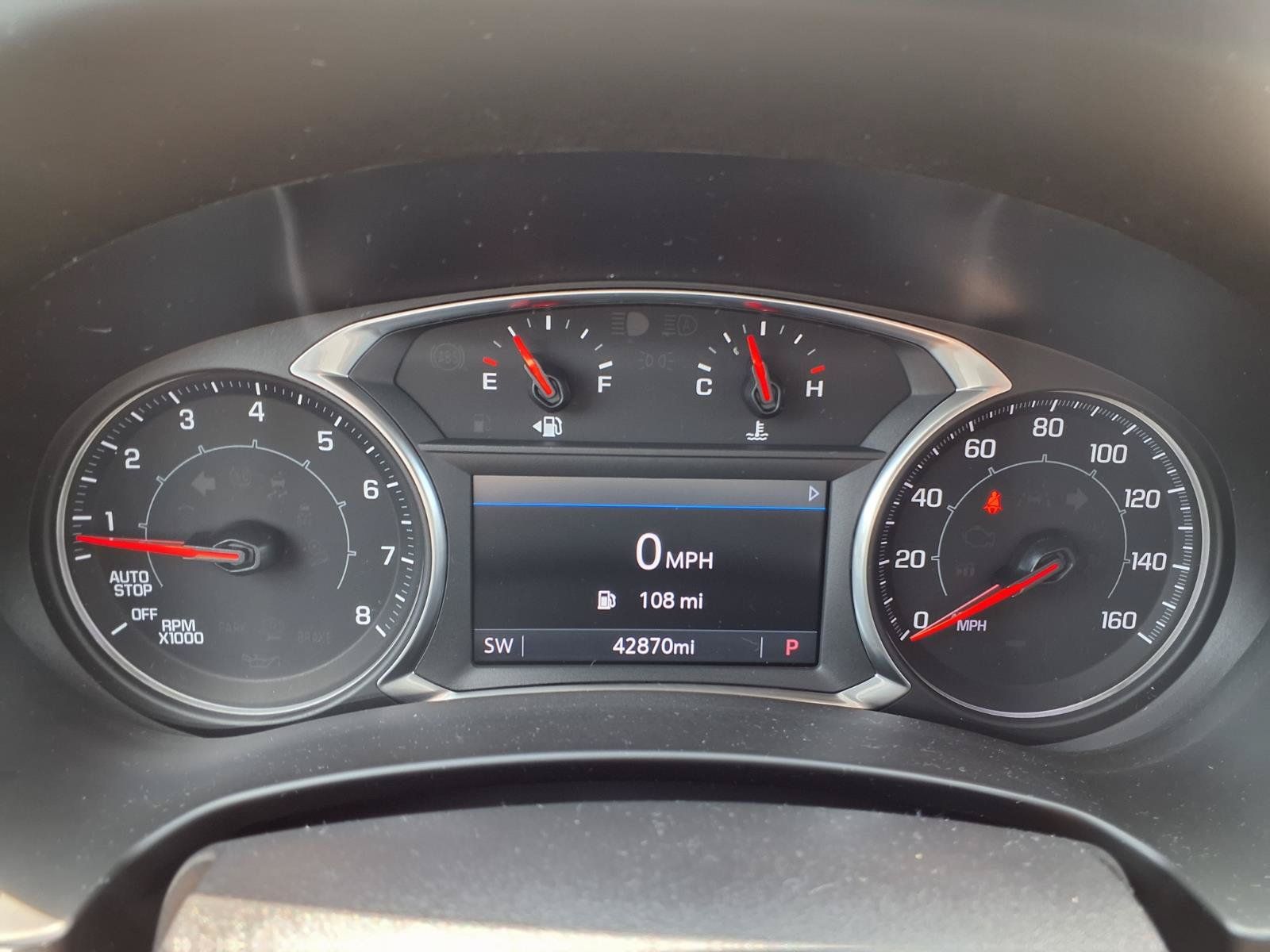 Used 2024 GMC Terrain SLT w/ Elevation Edition FWD image 17