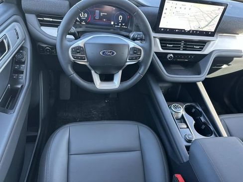 New 2026 Ford Explorer Active w/ Active Comfort Package RWD image 23