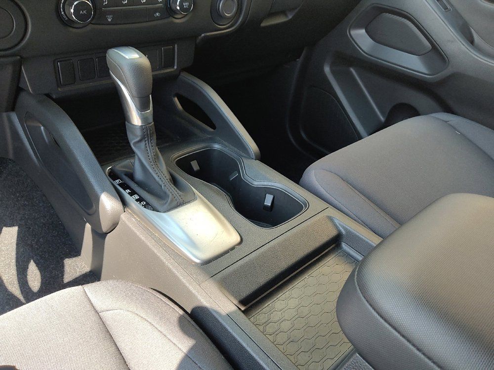 Used 2024 Nissan Frontier S RWD image 26