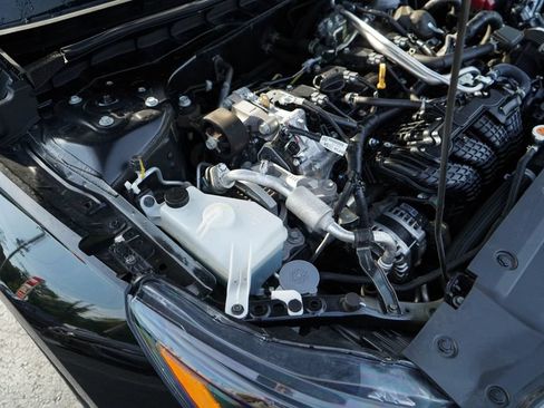 Used 2025 Nissan Altima 2.5 SV FWD image 35