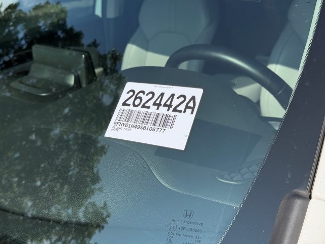 Certified 2025 Honda Pilot EX-L image 11