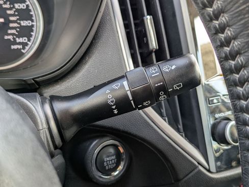 Used 2021 Subaru Forester Premium image 16