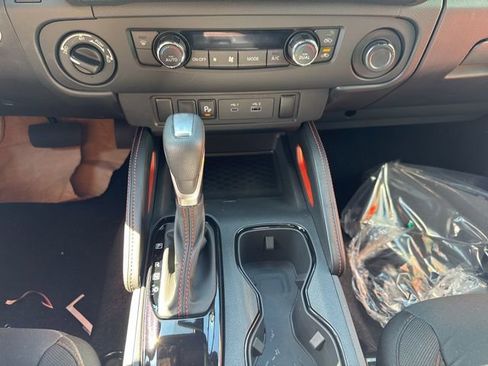 New 2025 Nissan Frontier PRO-4X image 12