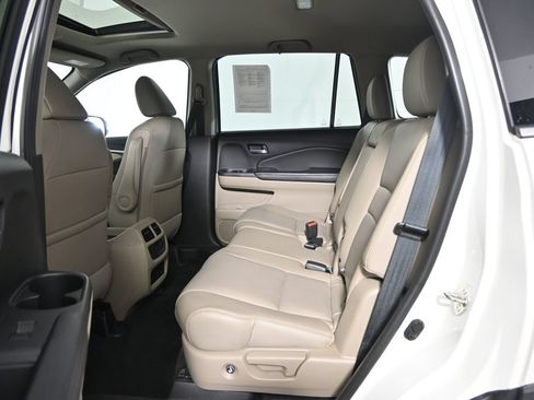 Used 2018 Honda Pilot EX-L image 19