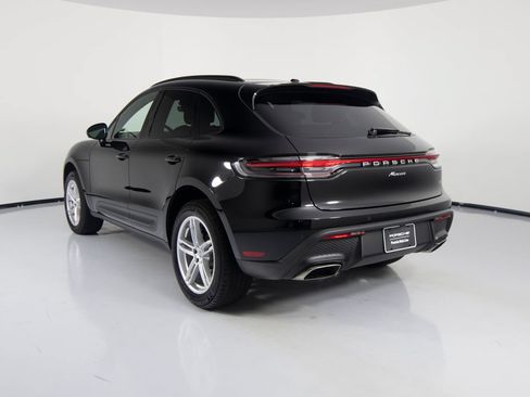 Certified 2026 Porsche Macan AWD/4WD image 3
