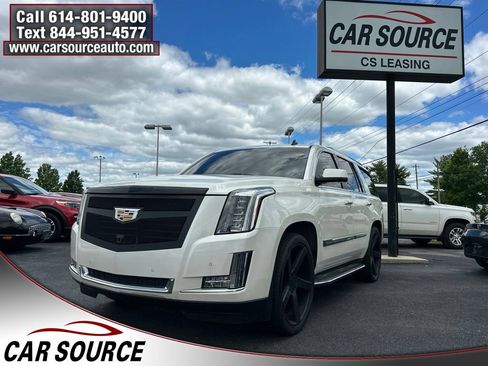 Used 2015 Cadillac Escalade Luxury AWD/4WD image 1
