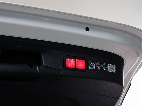 Certified 2026 Mercedes-Benz GLE 350 4MATIC image 33