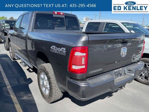 Used 2022 RAM 2500 Big Horn w/ Level C Equiment Group AWD/4WD image 3
